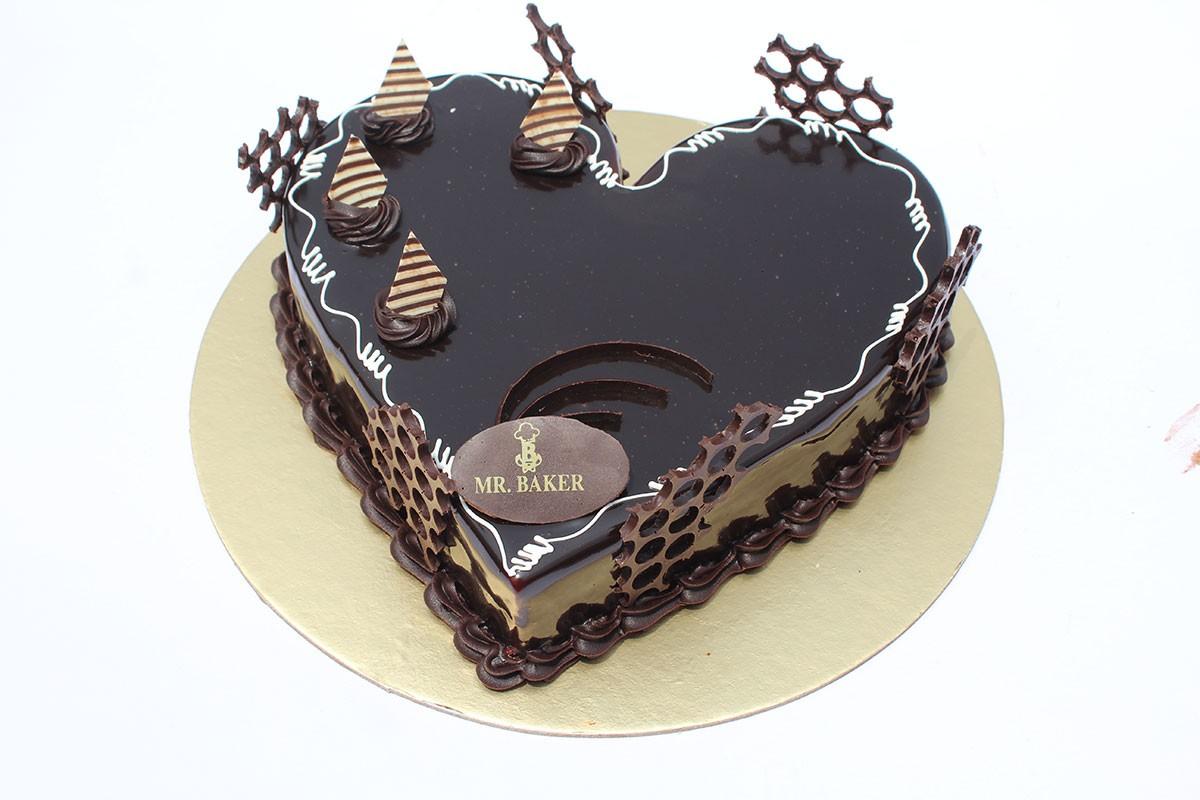 HEART SHAPE CAKE