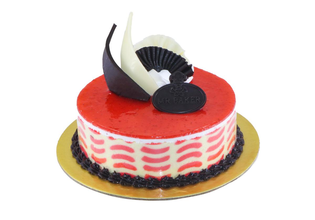 STRAWBERRY MOUSSE CAKE